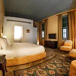 Madama 5*