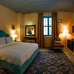 Madama Otel 5*