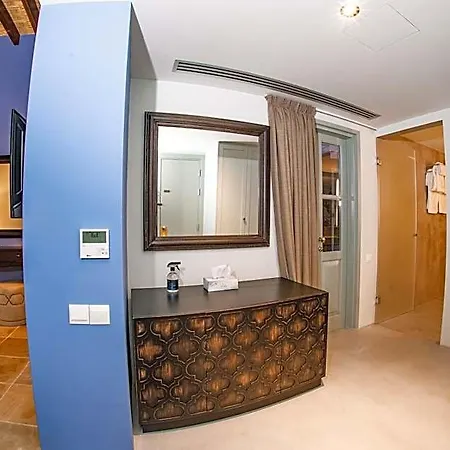 Madama Hotel 5*
