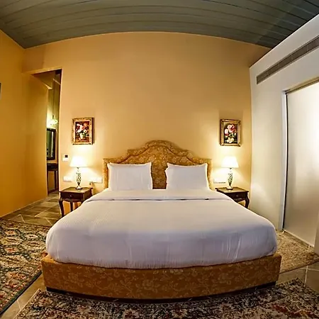 Madama Hotel 5*