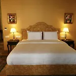 Madama 5*